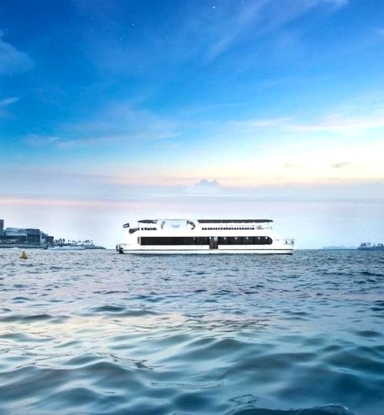 Dinner Cruise Monalisa Premium in Dubai Marina picture 1