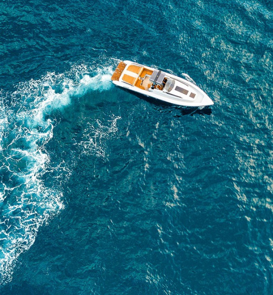 40 ft bluewater yacht